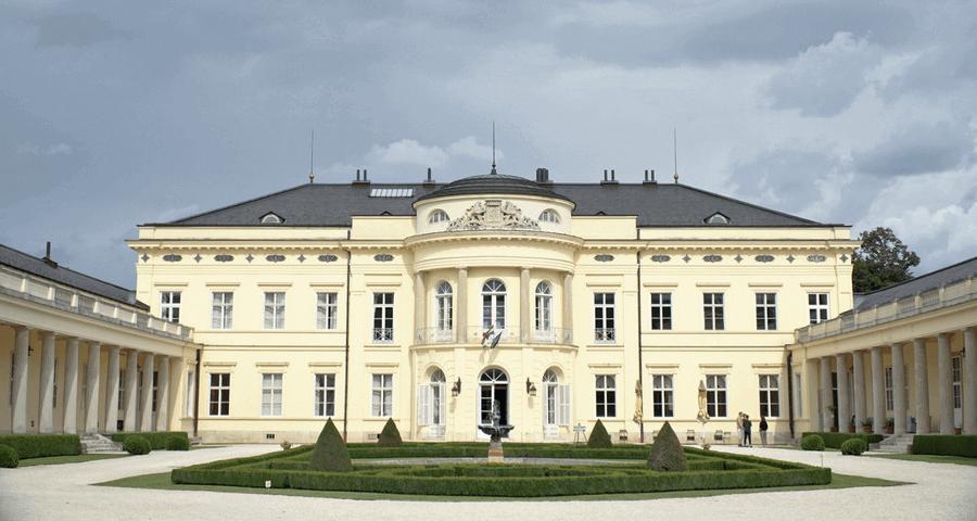 Károlyi Castle